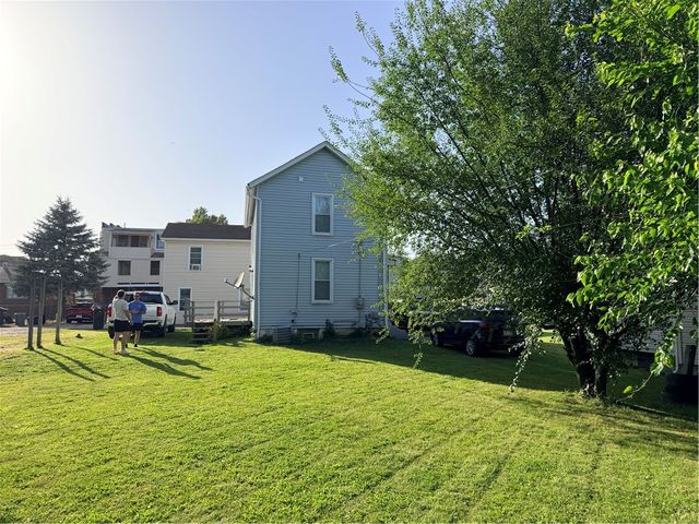 519 Duquesne Ave, Canonsburg, PA 15317