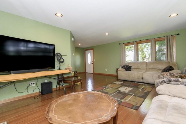 5651 Honey Creek ROAD, East Troy, WI 53120