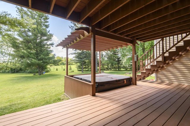 5651 Honey Creek ROAD, East Troy, WI 53120