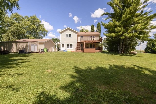 5651 Honey Creek ROAD, East Troy, WI 53120