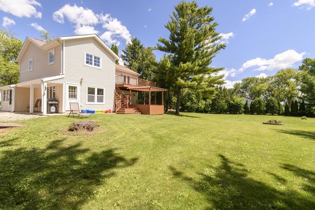 5651 Honey Creek ROAD, East Troy, WI 53120