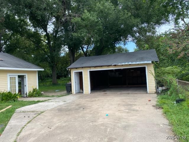 41 Parker Road, Houston, TX 77076