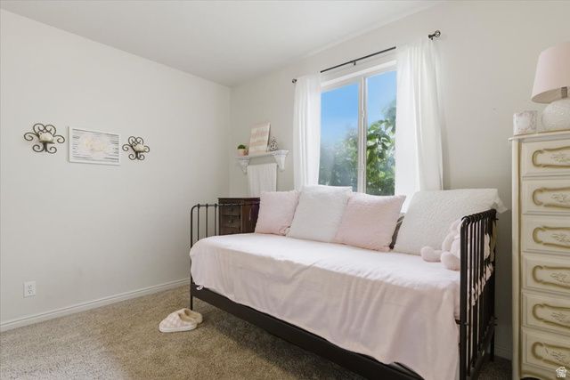 6822 S HIGH BLUFF DR, West Jordan, UT 84081