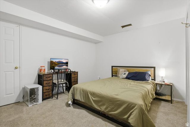 6822 S HIGH BLUFF DR, West Jordan, UT 84081