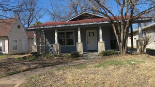 107 Scurlock Avenue, Cleburne, TX 76031
