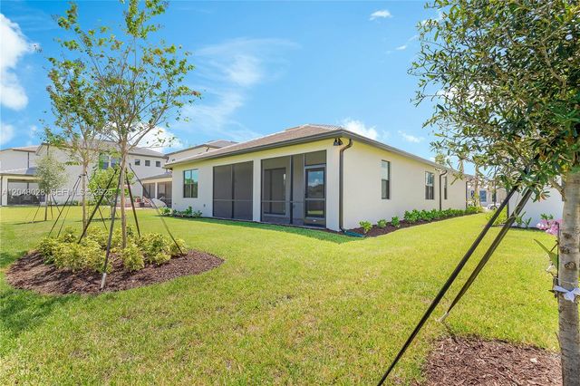 4480 Gramercy Dr, Oakland Park, FL 33309