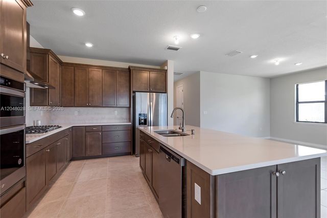 4480 Gramercy Dr, Oakland Park, FL 33309