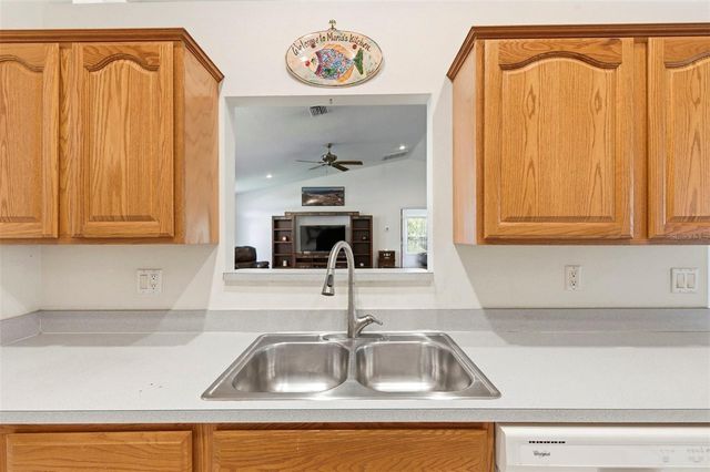 30 GLADES AVENUE, Tarpon Springs, FL 34689