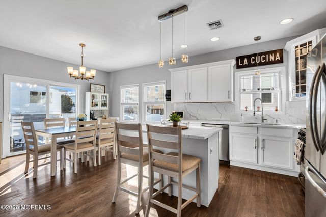 43 Cattus Street, Toms River, NJ 08753