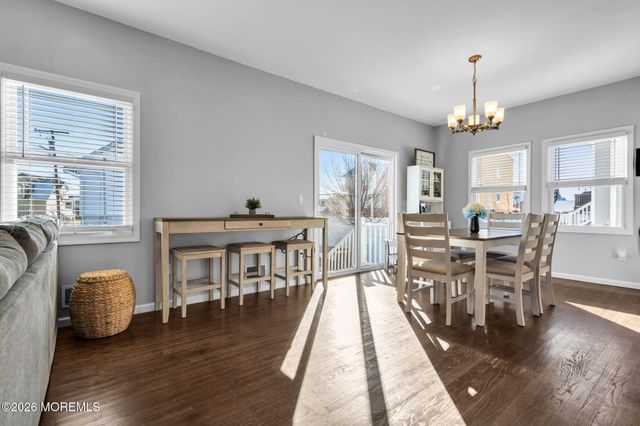 43 Cattus Street, Toms River, NJ 08753