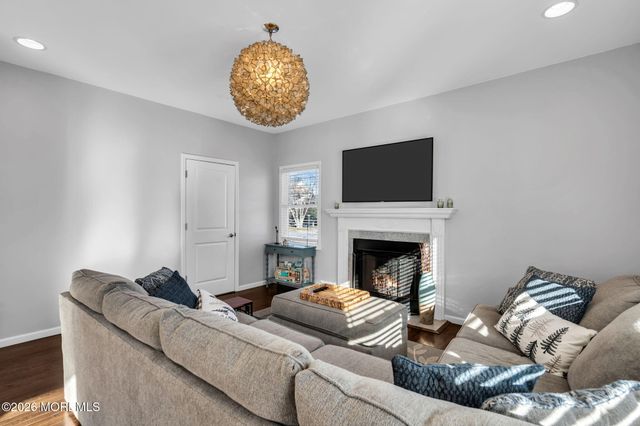 43 Cattus Street, Toms River, NJ 08753