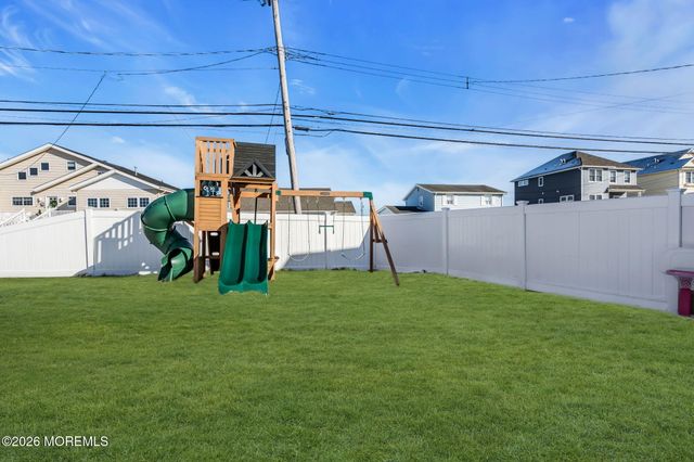 43 Cattus Street, Toms River, NJ 08753