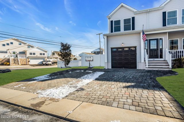 43 Cattus Street, Toms River, NJ 08753