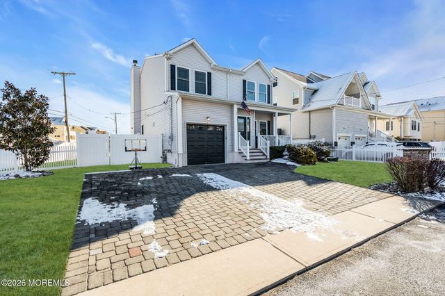 43 Cattus Street, Toms River, NJ 08753