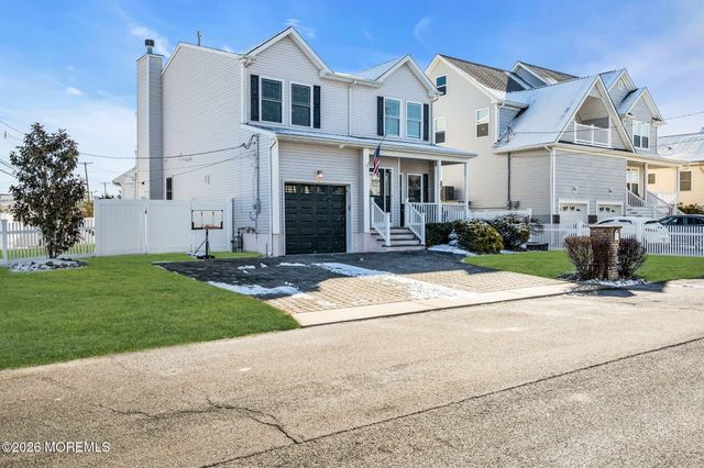 43 Cattus Street, Toms River, NJ 08753