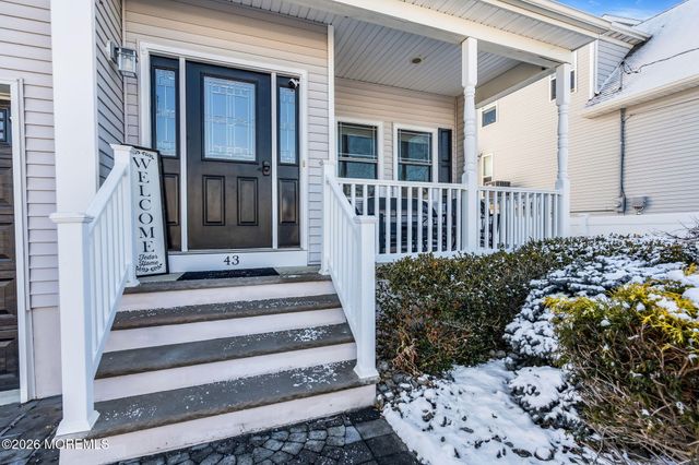 43 Cattus Street, Toms River, NJ 08753
