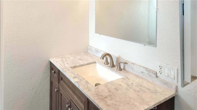 1724 Crofton Lane, Escondido, CA 92027
