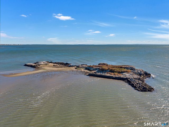 7 Parker Lane, Westbrook, CT 06498