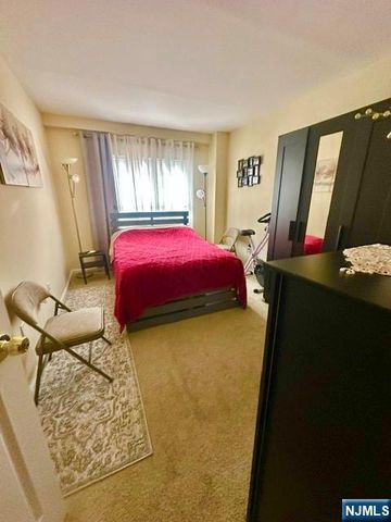 610 Anderson 1A, Cliffside Park, NJ 07010