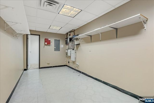 3 Tice Road Suite A & B, Franklin Lakes, NJ 07417