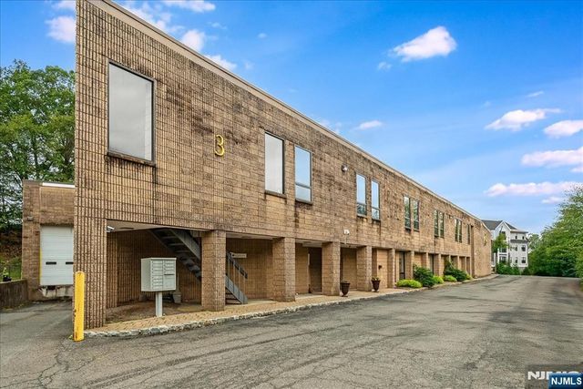 3 Tice Road Suite A & B, Franklin Lakes, NJ 07417