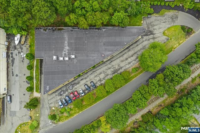 3 Tice Road Suite A & B, Franklin Lakes, NJ 07417