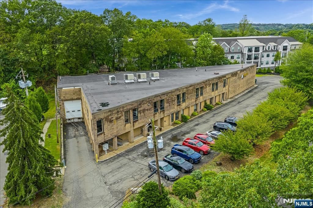 3 Tice Road Suite A & B, Franklin Lakes, NJ 07417