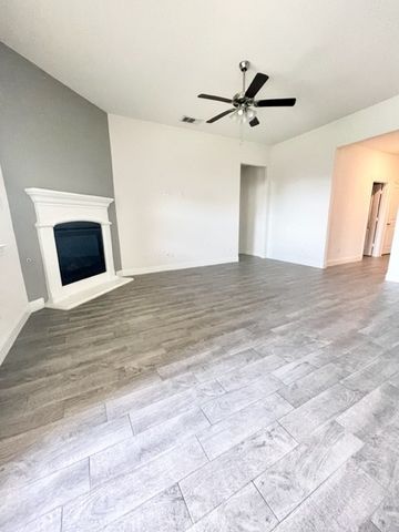 11000 Glover Lane, Aubrey, TX 76227