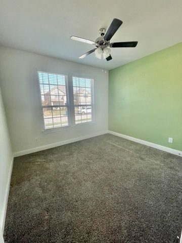 11000 Glover Lane, Aubrey, TX 76227