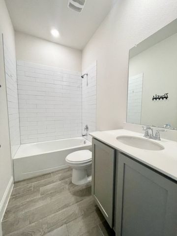 11000 Glover Lane, Aubrey, TX 76227