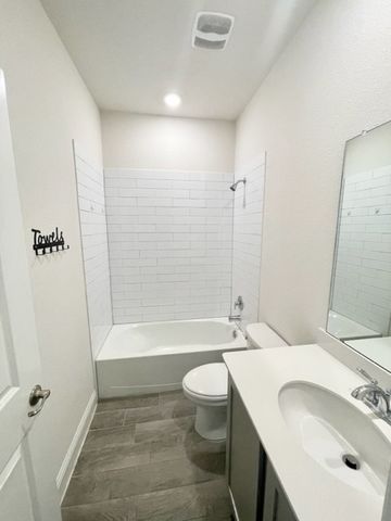 11000 Glover Lane, Aubrey, TX 76227