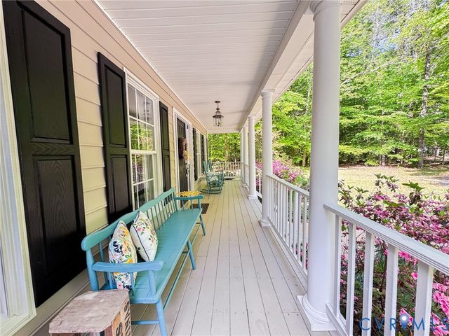 17312 Tiswood Dr, Beaverdam, VA 23015