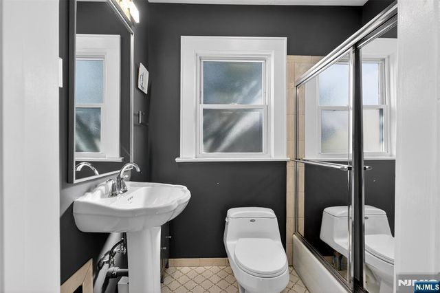 13 Front Street, North Arlington, NJ 07031