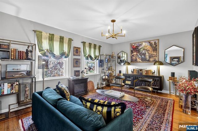 13 Front Street, North Arlington, NJ 07031