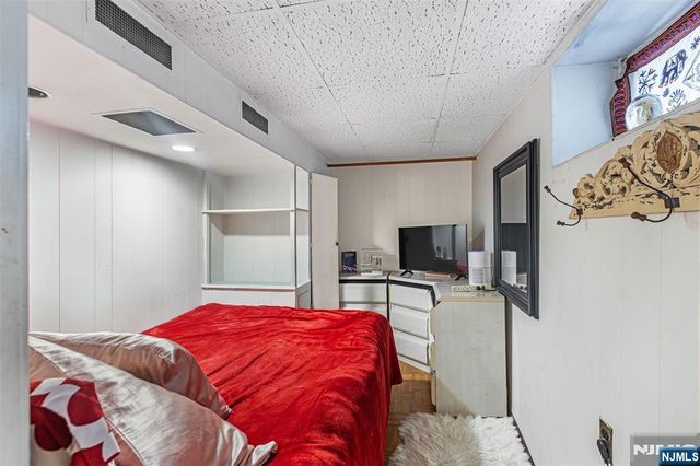 13 Front Street, North Arlington, NJ 07031