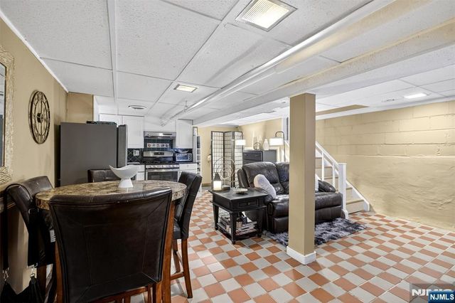 13 Front Street, North Arlington, NJ 07031