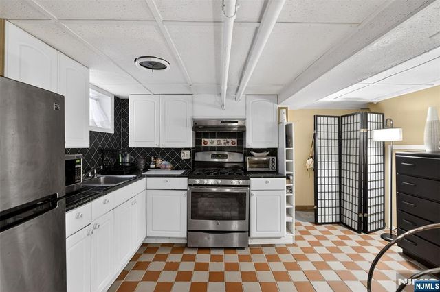 13 Front Street, North Arlington, NJ 07031