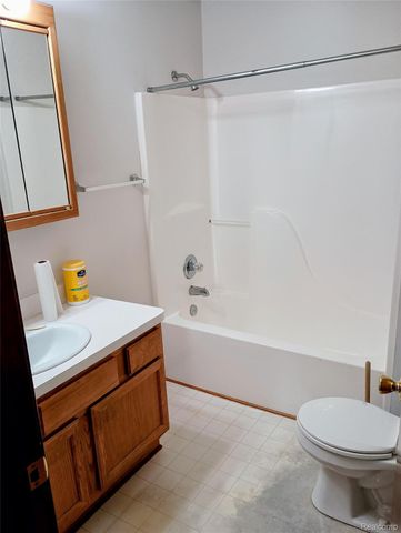 2246 Touchdown Court 1, Ypsilanti, MI 48197