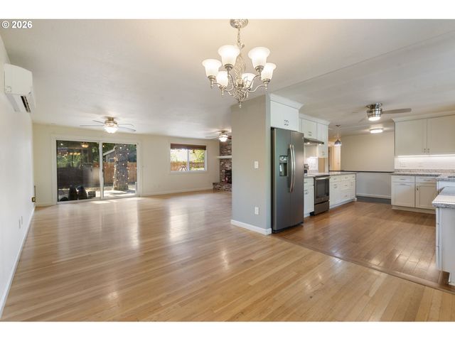 823 Nw 60TH St, Vancouver, WA 98663