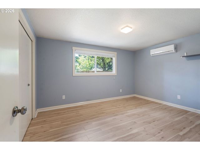 823 Nw 60TH St, Vancouver, WA 98663