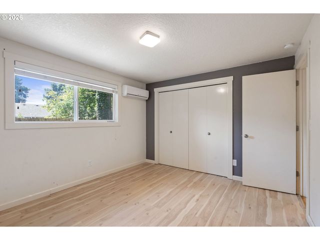 823 Nw 60TH St, Vancouver, WA 98663