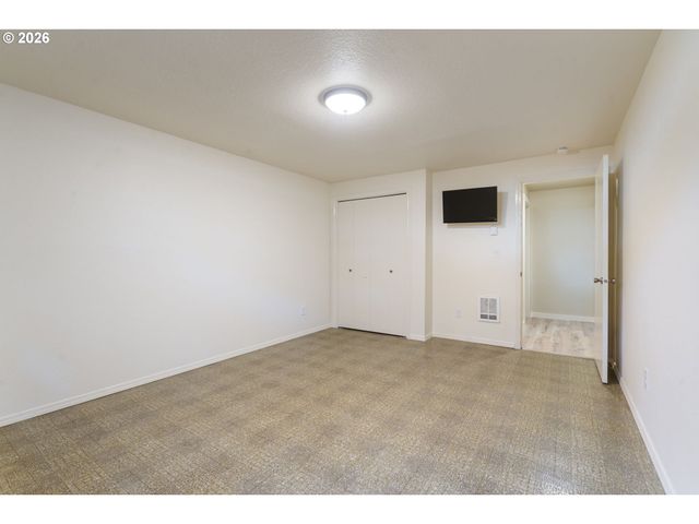 823 Nw 60TH St, Vancouver, WA 98663