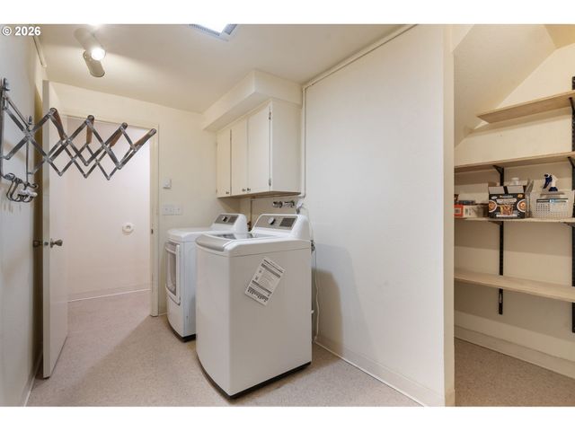 823 Nw 60TH St, Vancouver, WA 98663