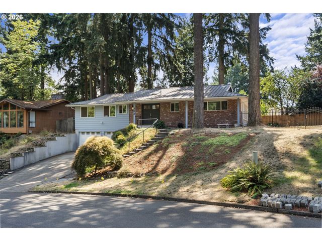 823 Nw 60TH St, Vancouver, WA 98663