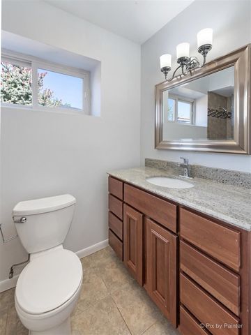 1610 W Jarvis Avenue 2B, Chicago, IL 60626