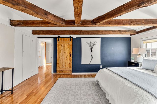 197 Madison St Apt 5, Portsmouth, NH 03801