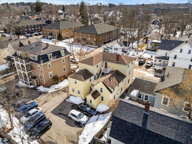 197 Madison St Apt 5, Portsmouth, NH 03801