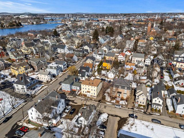 197 Madison St Apt 5, Portsmouth, NH 03801