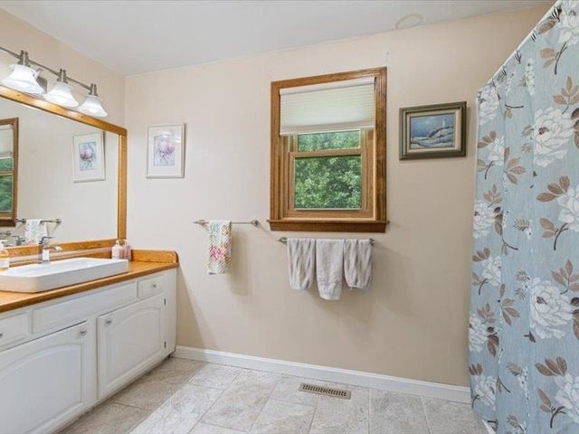 110 Pheasant Lane, Manchester, NH 03109