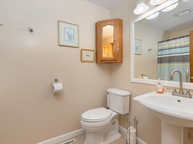 110 Pheasant Lane, Manchester, NH 03109